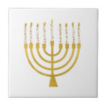 Azulejo Velas festivas Menorah Hanukkah Elegant Minimal<br><div class="desc">Relieve metalizado de oro falso menorah velas para su celebración de Hanukkah. Ilustracion menorah caprichoso con estrellas blancas cubiertas de velas celestiales sobre un falso atril de velas menorah dorado. La minimalista menorah elegante estrella Hanukkah ilustró regalos de diseño y productos de papel.</div>
