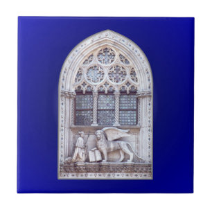 Azulejo Ventana coa alas Marco del león de San
