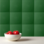 Azulejo Verde conifre sólido<br><div class="desc">Diseño sencillo y moderno de color sólido verde conífero.</div>