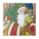 Azulejo Vintage Christmas, Santa Claus Deer en la selva<br><div class="desc">Ilustracion de época de estilo victoriano Feliz Navidad. Imagen de Santa Claus que muestra a San Nicolás cargando un árbol de Navidad y picando un ciervo en el bosque, una luna llena en el cielo nocturno. Un alegre Papá Noel está llevando un saco lleno de juguetes y muñecas en la...</div>