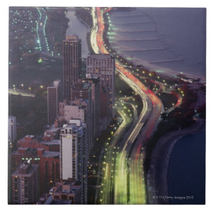 Azulejo Vista aérea de edificios a lo largo de una