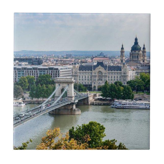 Azulejo Vista aérea del puente de cadena en Budapest, Hung (Frente)