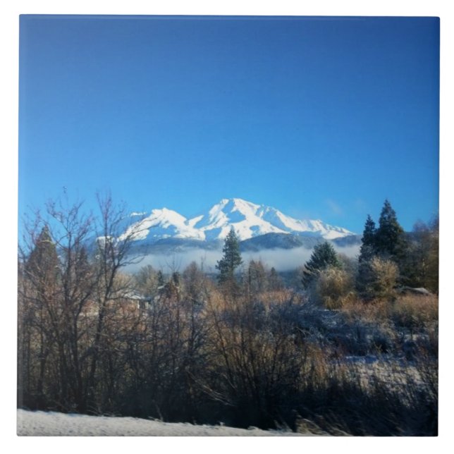 Azulejo Vista de invierno en Mount Shasta, CA (Frente)