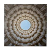 Vista simétrica de gusano de un gran domo