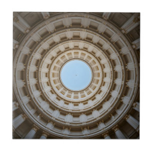 Azulejo Vista simétrica de gusano de un gran domo