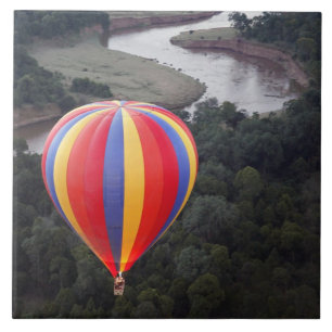 Azulejo Vuelo en globo aerostático sobre el río Mara