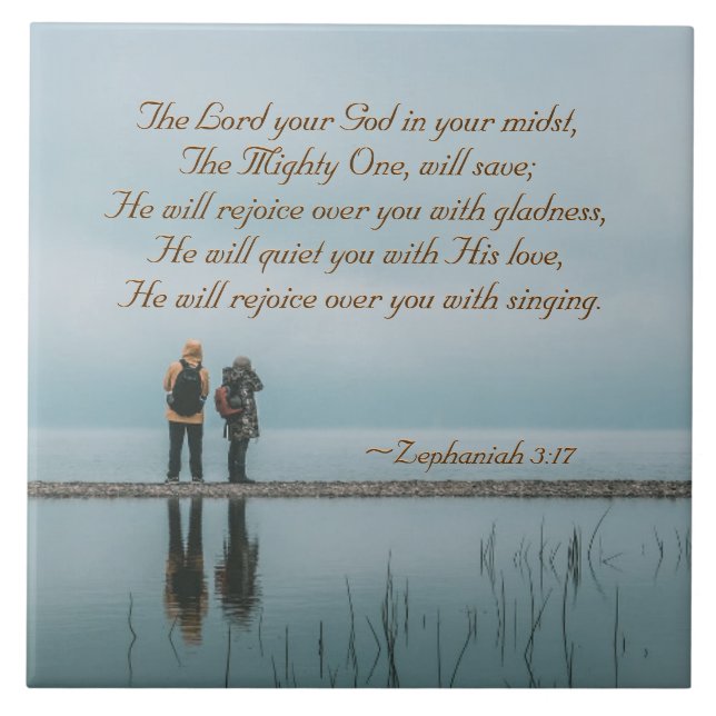 Azulejo Zephaniah 3:17 Alégrate de ti cantando. (Frente)