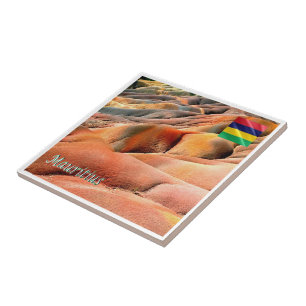 Azulejo zMU027 MAURITIUS, Chamarel, Tierra de colores,