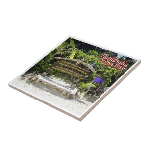 Azulejo zTH023 MAYA BAY en la costa de Krabi, Tailandia,