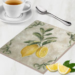 Azulejos cerámicos con lemas vintage<br><div class="desc">Hermosa garra lemones sobre una elegante baldosa de cerámica rústica. Una única rama europea grabada de hojas verdes completas con un limón entero y una mitad jugosa de limón sobre un fondo texturado de piedra gris neutra. ¡Un gran acento para cualquier cocina italiana o francesa inspirada en el campo! Decoración...</div>