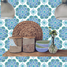 Azulejos cerámicos con un patrón azul y verde