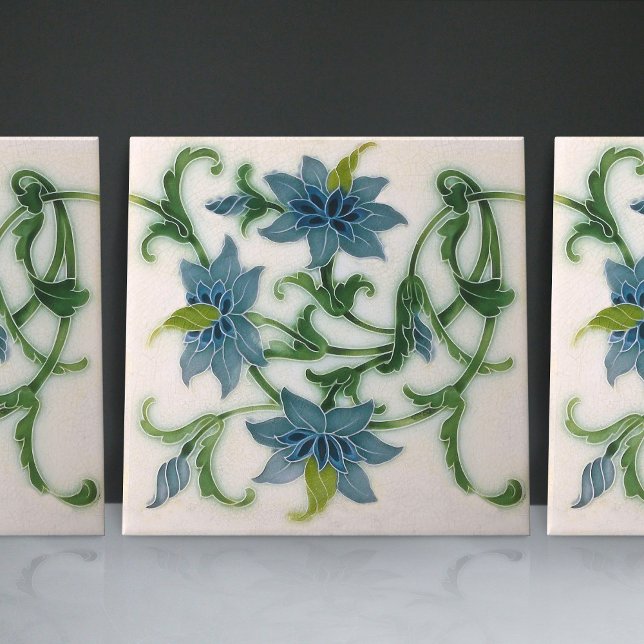 Azulejos de cerámica floral azul de Lewis F Day Pi (Subido por el creador)