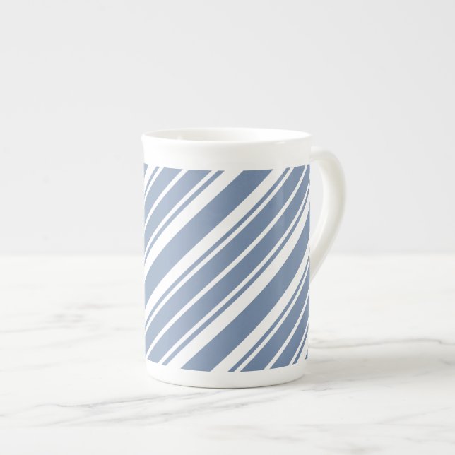 Azules añiles, taza blanca de la porcelana de (Derecha)