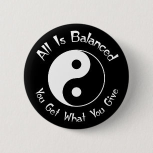 B y botón de Yin Yang de la balanza de W