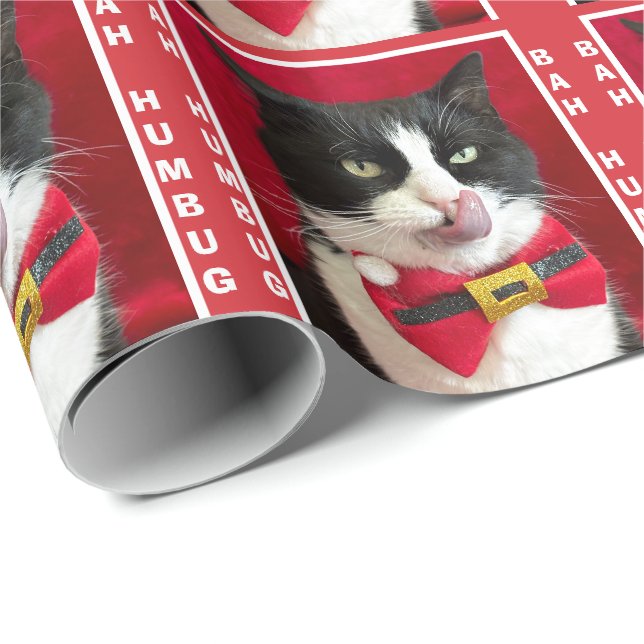 Bah Humbug Tuxedo Cat Navidades envolver papel (Esquina del rollo)