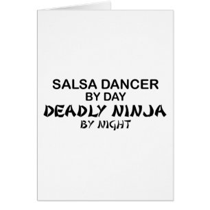 Bailarín Ninja mortal de la salsa por noche