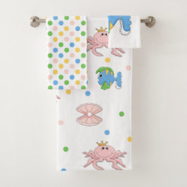 Bajo el mar, los niños disponen de toallas de baño