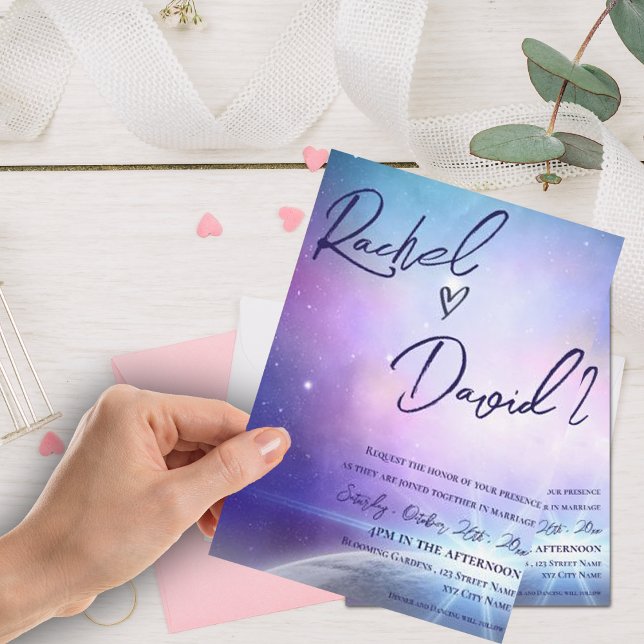 Bajo las estrellas Boda de tipografía rosada púrpu (Under the Stars Purple Pink Typography Wedding Invitation)