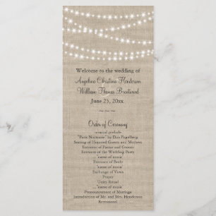 Bajo luces del centelleo en programa de la boda de