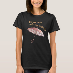 Bajo mi camiseta de paraguas
