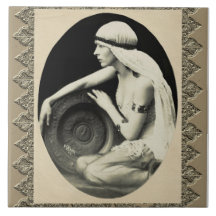 Baldosa cerámica con bailarina de época