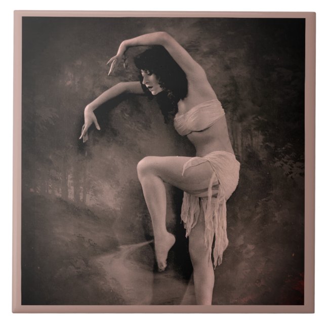 Baldosa cerámica con foto de bailarina de época (Frente)