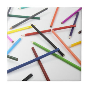 Baldosa cerámica dispersada de los lápices