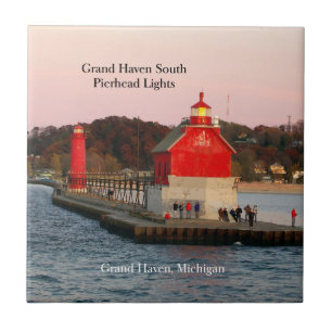 Baldosa de las luces de Grand Haven South Pierhead
