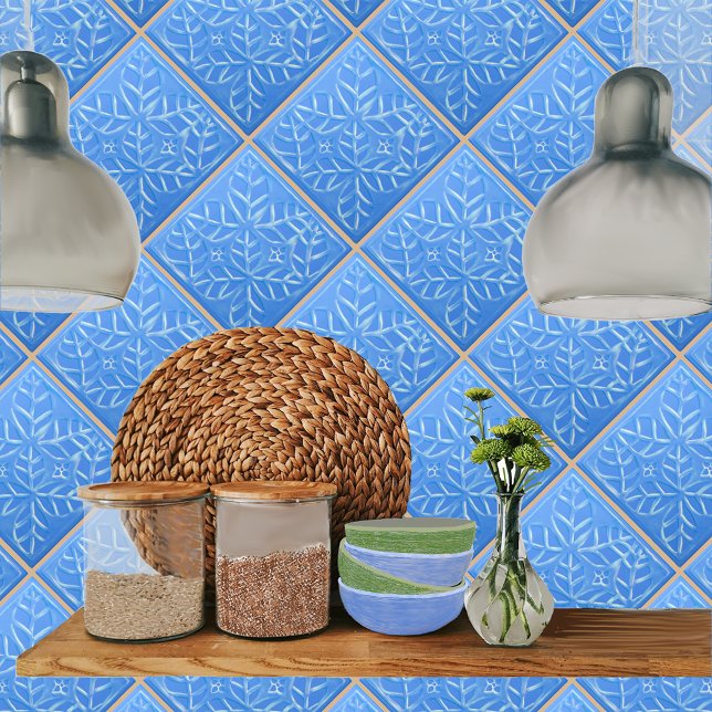 Baldosas cerámicas con hojas de Ovate estilizadas  (Blue ovate leaf tile shown on a kitchen backsplash.)