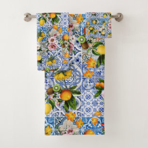 Baldosas de estilo siciliano con flores y limón