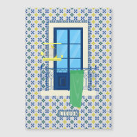 Baldosas portuguesas y balcón con ventana