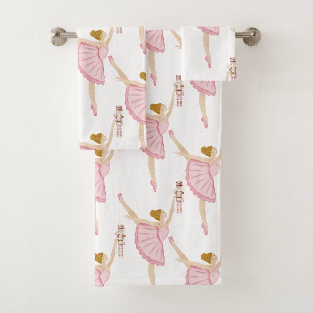 Balerina infantil de vacaciones de invierno rosa (In situ)