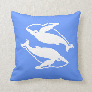 ballenas blancas en la almohada azul