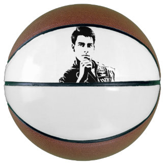 BALÓN DE BALONCESTO 講義を受講中の青年