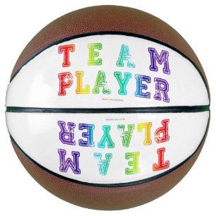 Balón De Baloncesto El jugador del equipo de SlipperyJoe lleno de lluv