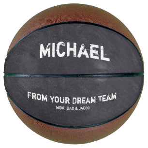 Balón De Baloncesto Grabación personalizada de Chalkboard de nombre de