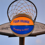 Balón De Baloncesto Naranja de equipo - jugando en NYC<br><div class="desc">Baloncesto con partes en azul oscuro y naranja con diseño de texto personalizado "Team Naranja -play in NYC" . Fácil de personalizar ahora con su propio nombre de equipo / su logo de ciudad/ club etc . Diseño de Alma Wad para los amantes de los colores de moda y de...</div>