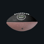Balón De Fútbol Americano beso de hershey®, único, elegante y minimalista, p<br><div class="desc">Este diseño es accesible para todos. Siéntase libre de personalizar del logotipo,  imágenes,  texto y colores según sus preferencias. Muchas gracias.</div>