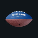Balón De Fútbol Americano Boys idea de regalo de cumpleaños mini fútbol pers<br><div class="desc">Crea tu exclusivo regalo Boys Nacimiento futbolín azul marino añadiendo tu propio nombre personalizado, año, lema, mensaje o cualquier texto. Personalizable lindo juego de regalos de fútbol para niños, futbolistas, papá, hermano, nieto, hijo, novio, recién nacido, jugadores, compañeros de equipo, fans, un regalo personalizado de moda para cumpleaños, ducha de...</div>