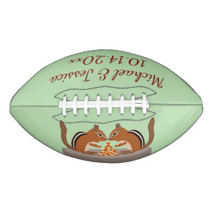 Balón De Fútbol Americano Cute Chipmunks Personalizado de la boda de otoño