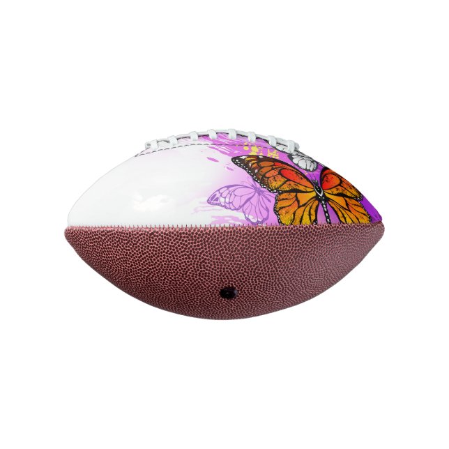 Balón De Fútbol Americano Mariposas monarcas en fondo morado (Girado 270)