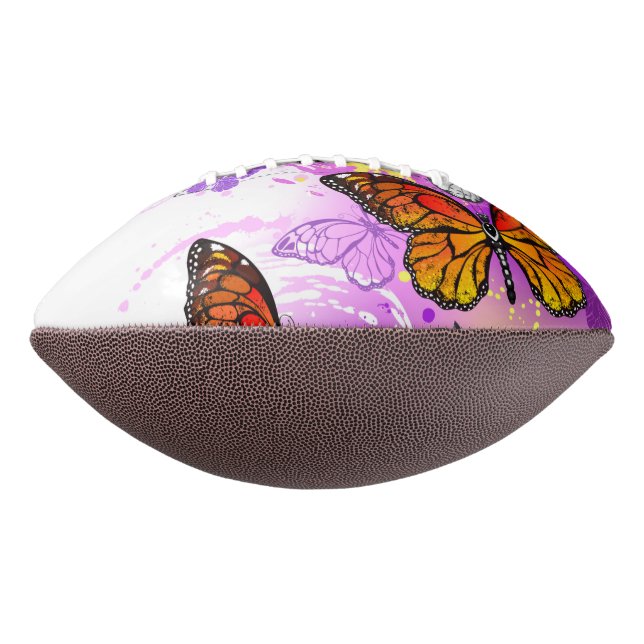 Balón De Fútbol Americano Mariposas monarcas en fondo morado (Girado 270)