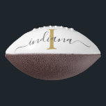 Balón De Fútbol Americano Monograma Gris dorado Nombre moderno<br><div class="desc">Nombre del guión del monograma gris dorado Fútbol moderno que puede editar fácilmente con su nombre e inicial haciendo clic en el botón "Personalizar". Cambiar completamente los colores del texto y el fondo usando nuestra "Herramienta de diseño"</div>