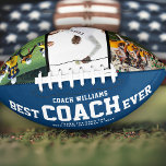 Balón De Fútbol Americano Personalizado MEJOR ENTRENADOR DE Guay Gracias 3 F<br><div class="desc">Perfecto para el mejor entrenador: un moderno BEST COACH TODAVÍA futbolín de fotos personalizado con tus 3 fotos favoritas de la temporada, su nombre, y un mensaje personalizado de ti o del equipo así como del año. Un gran regalo de agradecimiento a los profesores, y muy agradable GRACIAS O una...</div>