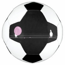 Curiosas y divertidas aves de goma rosa en un cabl