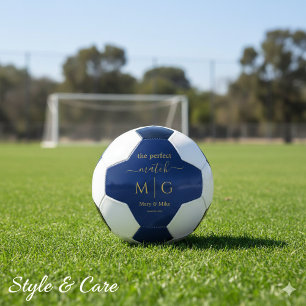 Balón De Fútbol La Monograma de Pareja Perfecta Navy