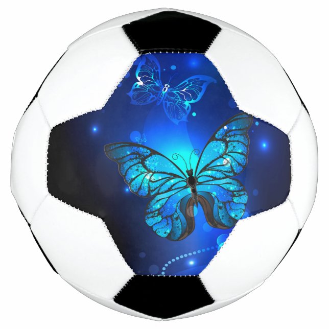 Balón De Fútbol Mariposa morfo en el fondo oscuro (Anverso)
