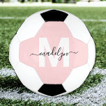 Balón De Fútbol Monograma de Nombre Rosa Sonrojado<br><div class="desc">Crea tu propio nombre monograma personalizado para un balón de fútbol de color rosa claro. Este diseño deportivo presenta un clásico balón de fútbol en blanco y negro sobre un suave fondo rosa claro. Una inicial blanca en negrita se combina con tu nombre en una elegante letra cursiva negra para...</div>