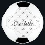 Balón De Fútbol Nombre de las iniciales del monograma blanco negro<br><div class="desc">Un elegante fondo blanco y un texto de color negro. Personalice y agregue sus iniciales y nombre de monograma. Las iniciales de su monograma como patrón de fondo.</div>