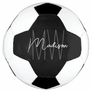 Balón De Fútbol Nombre de monograma moderno Script Blanco negro